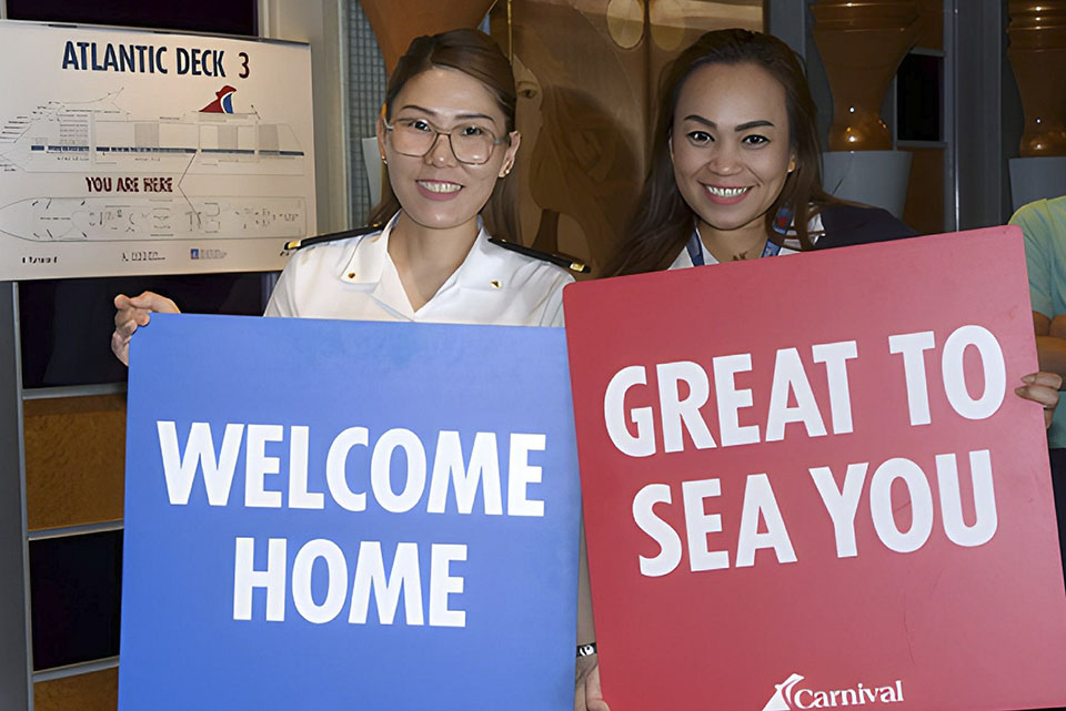 Carnival Miracle Welcomed Home to Galveston